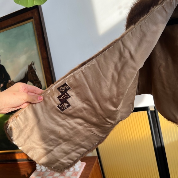 Mink Shaw - Picture 3 of 4